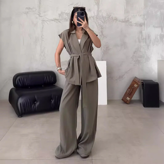 AURESSA – Chic Two-Piece Power Set