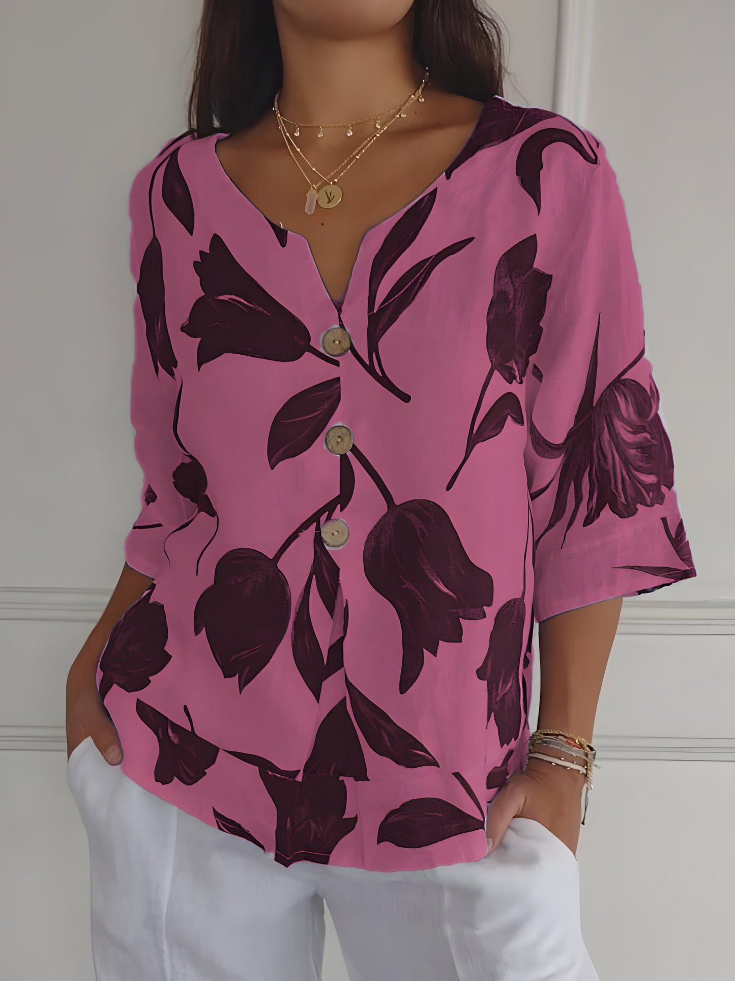 Isalie – De Luchtige V-Hals Blouse