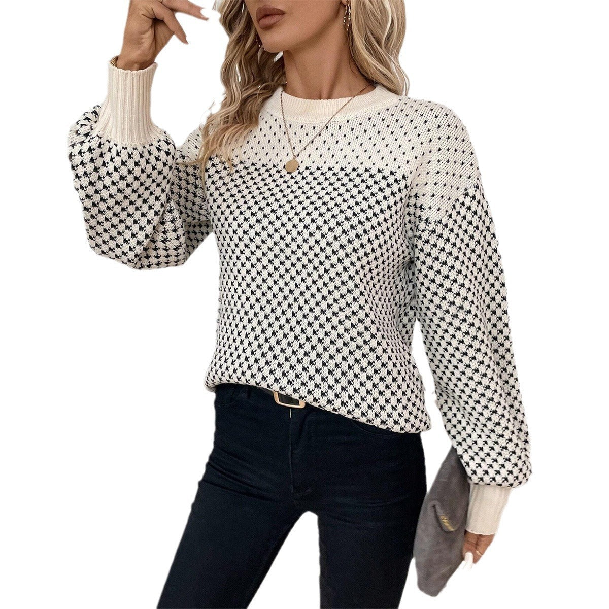 NOVAÉ  – Relaxed Geo Pullover